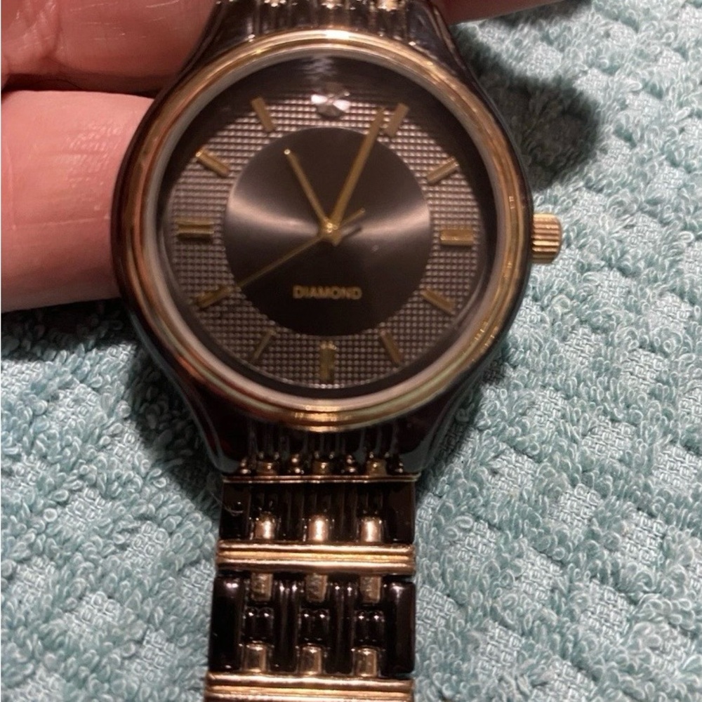 Allude Elegant Black and Gold Watch